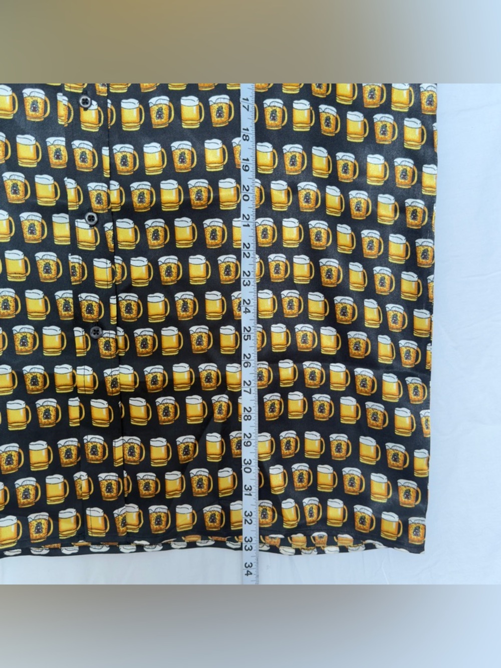 Casual Black Short-Sleeve Button-Down Shirt with Yellow Mug Print - Picture 6 of 12